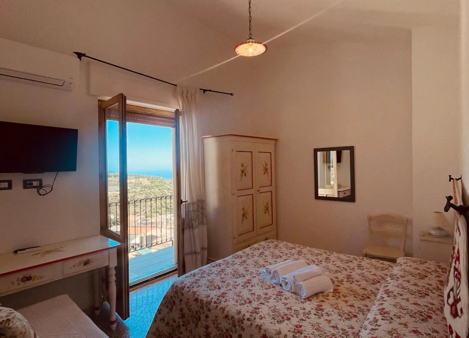 Bed & Breakfast B&B Aria Ona Villagrande Strisaili